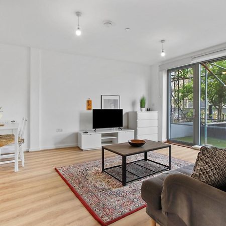 Centrally Located - Modern - 2Bed - 2Bath Apartment London Eksteriør bilde