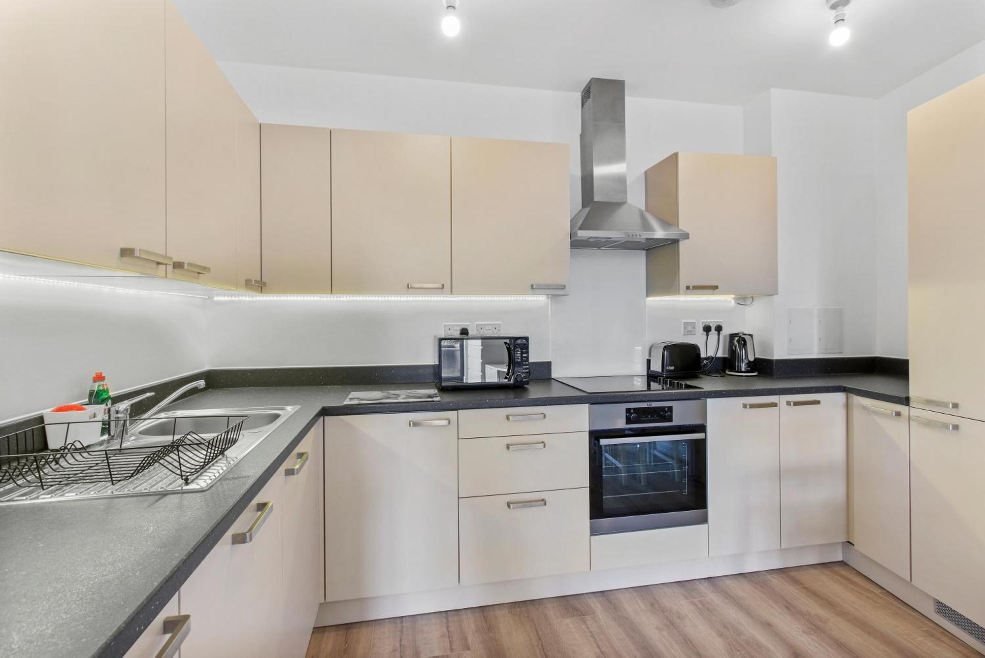 Centrally Located - Modern - 2Bed - 2Bath Apartment London Eksteriør bilde