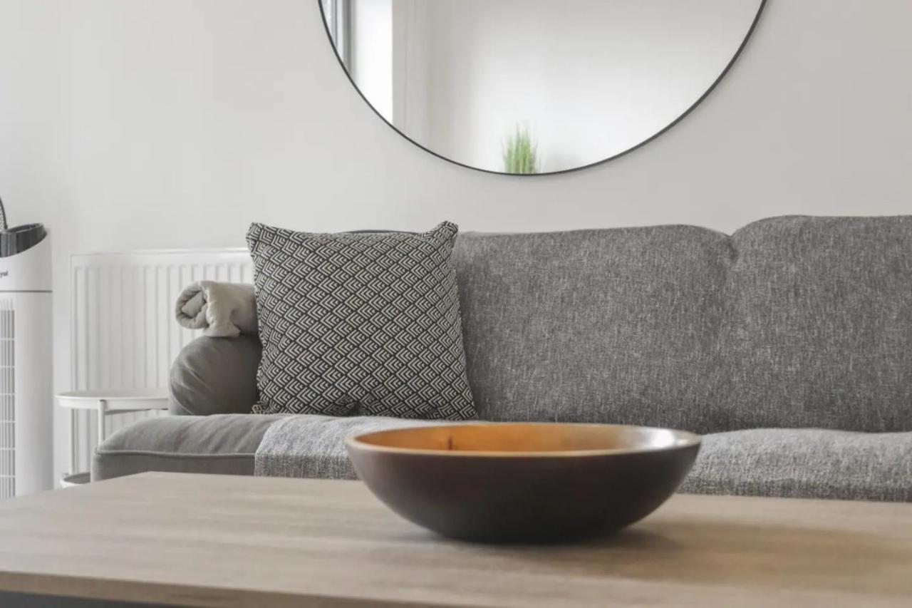 Centrally Located - Modern - 2Bed - 2Bath Apartment London Eksteriør bilde