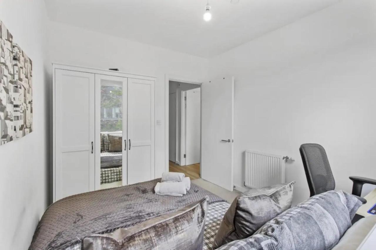 Centrally Located - Modern - 2Bed - 2Bath Apartment London Eksteriør bilde