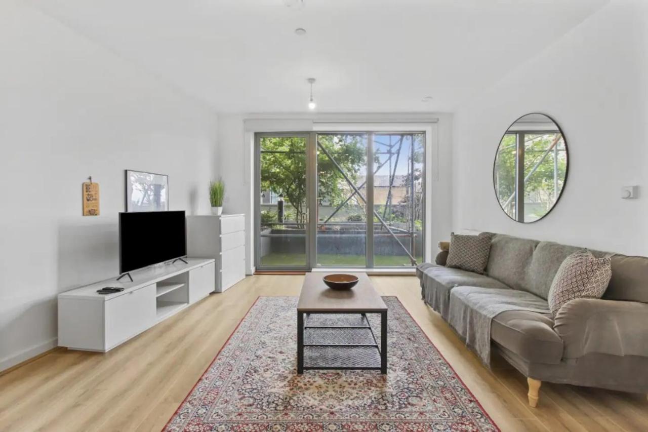 Centrally Located - Modern - 2Bed - 2Bath Apartment London Eksteriør bilde