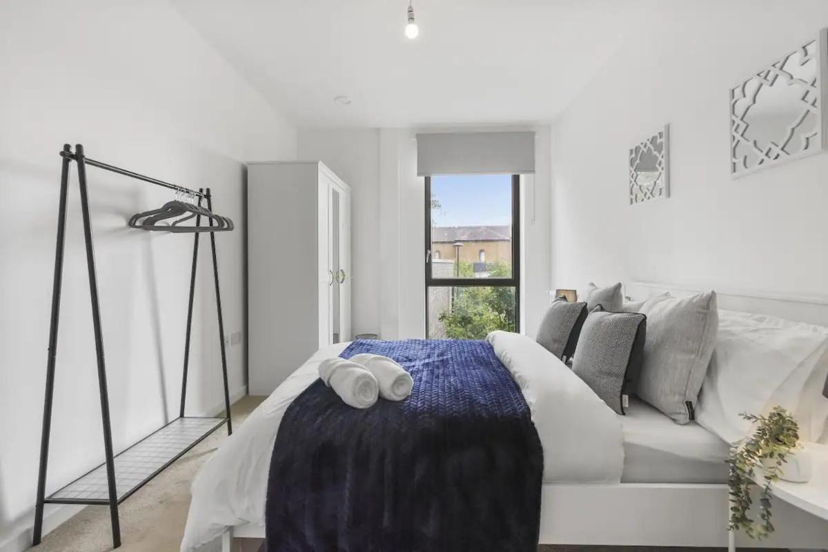 Centrally Located - Modern - 2Bed - 2Bath Apartment London Eksteriør bilde