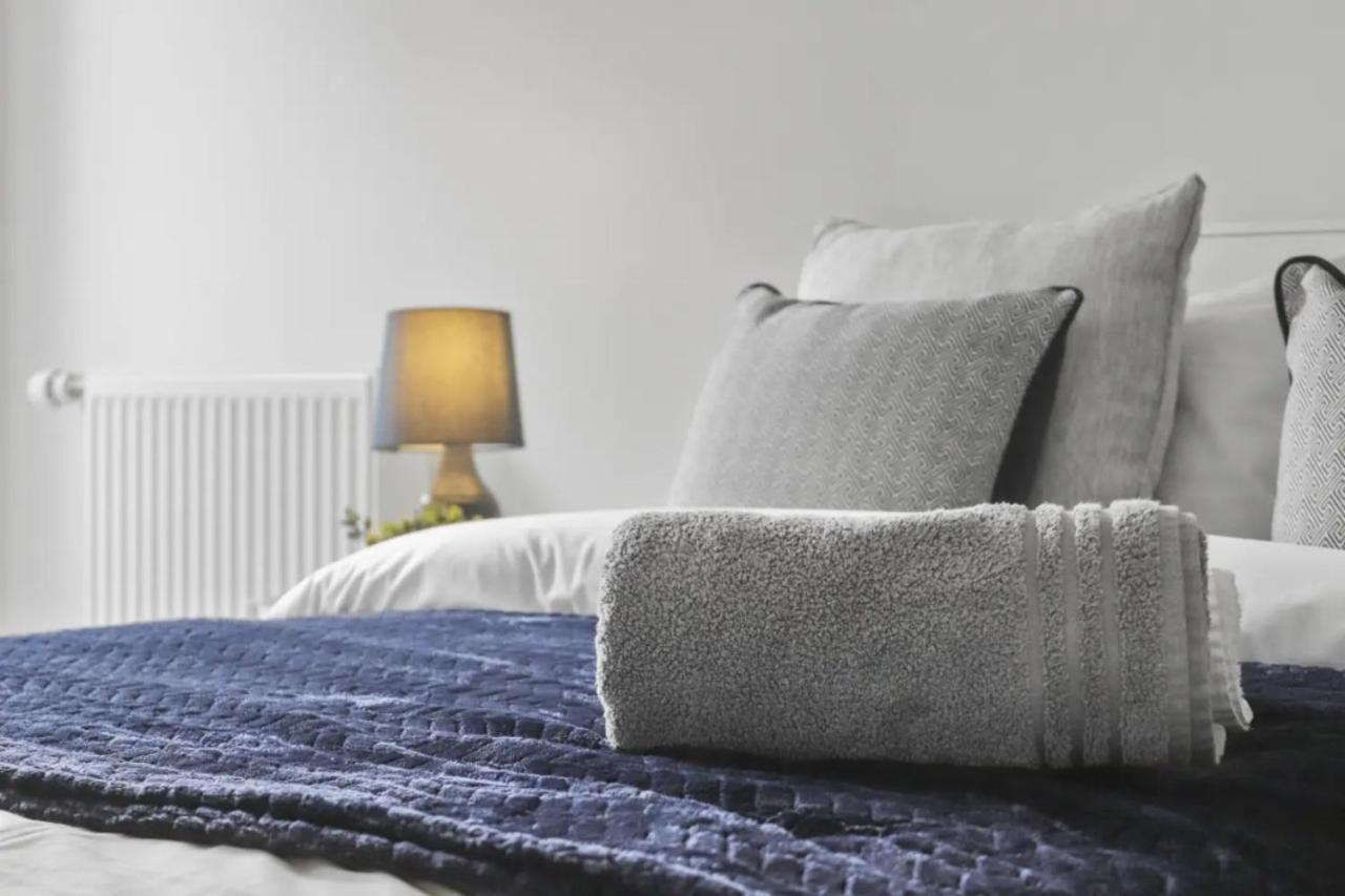 Centrally Located - Modern - 2Bed - 2Bath Apartment London Eksteriør bilde