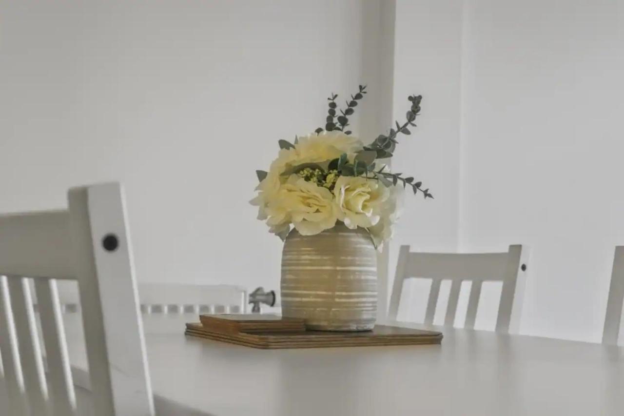 Centrally Located - Modern - 2Bed - 2Bath Apartment London Eksteriør bilde